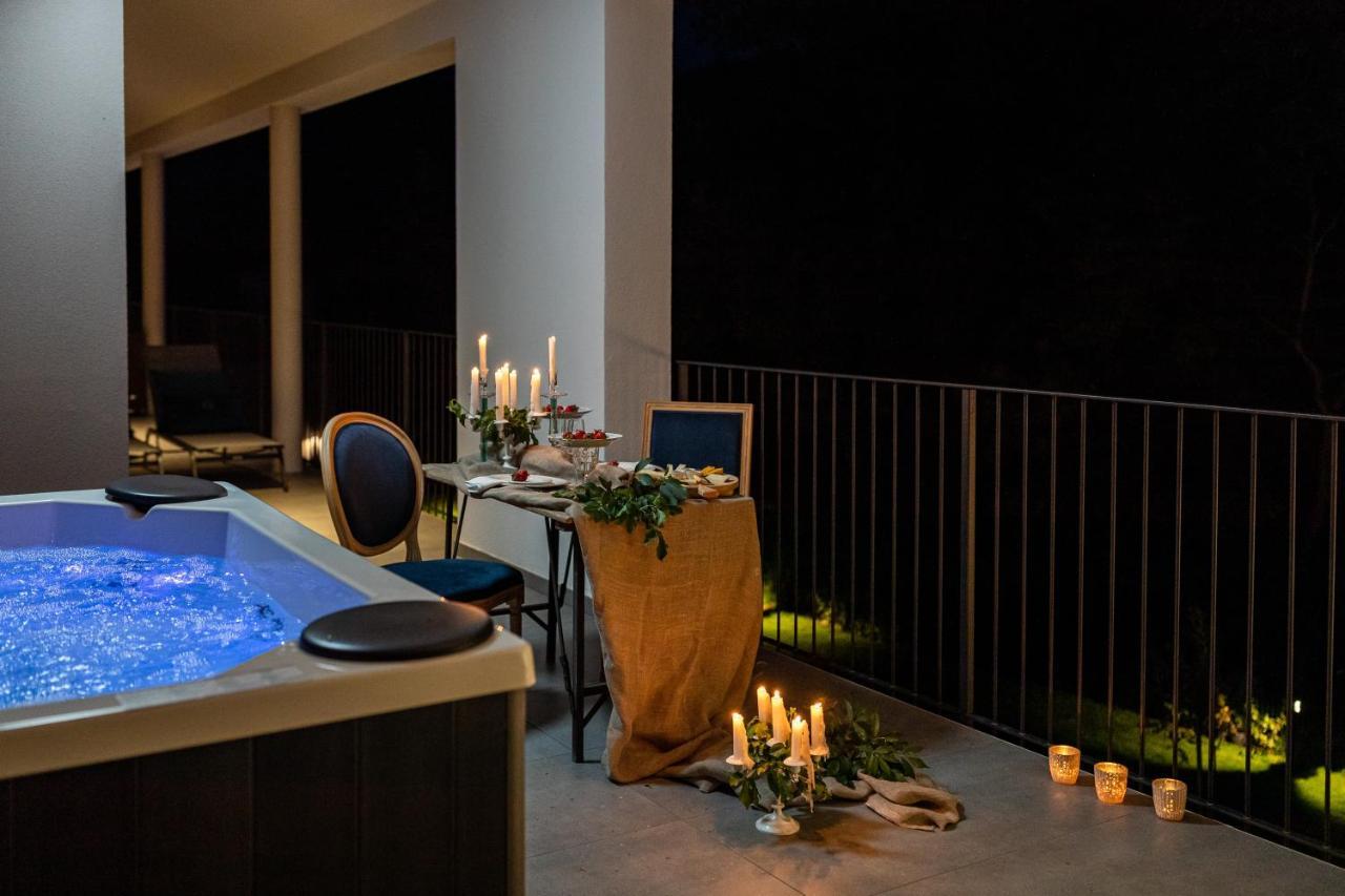 Shiloh Private Luxury Apartments Costermano Exteriör bild
