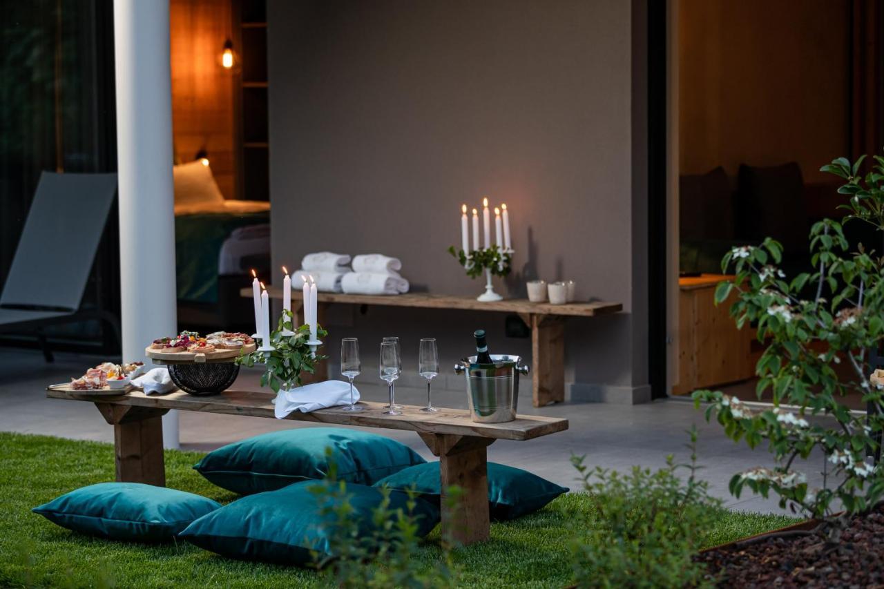 Shiloh Private Luxury Apartments Costermano Exteriör bild